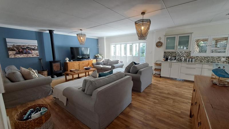4 Bedroom Property for Sale in Stilbaai Wes Western Cape